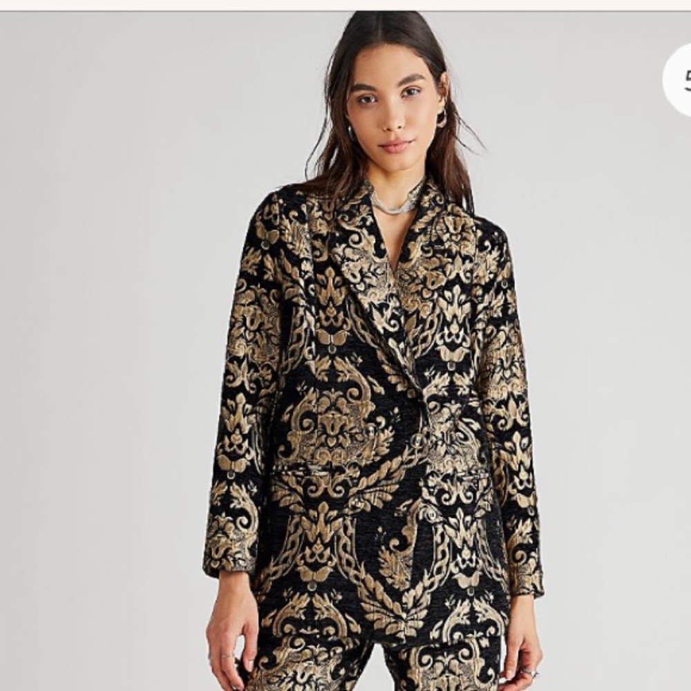 BRAND NEW with Tag!       MINKPINK Gold/Black Jacquard Blazer, Sz Medium!